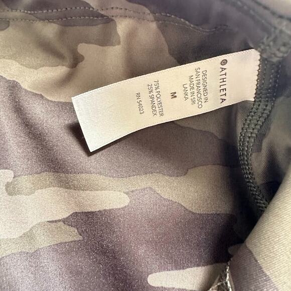 Athleta Ultimate 7/8 Tight Leggings Camo Olive Green Stash Pocket Size Medium M - Picture 7 of 8